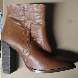 Steve Madden boots
